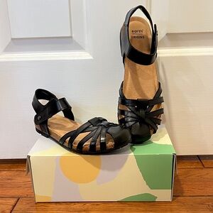 Earth Origins Black Leather Lyndon Lana Sandals Size 7 NIB